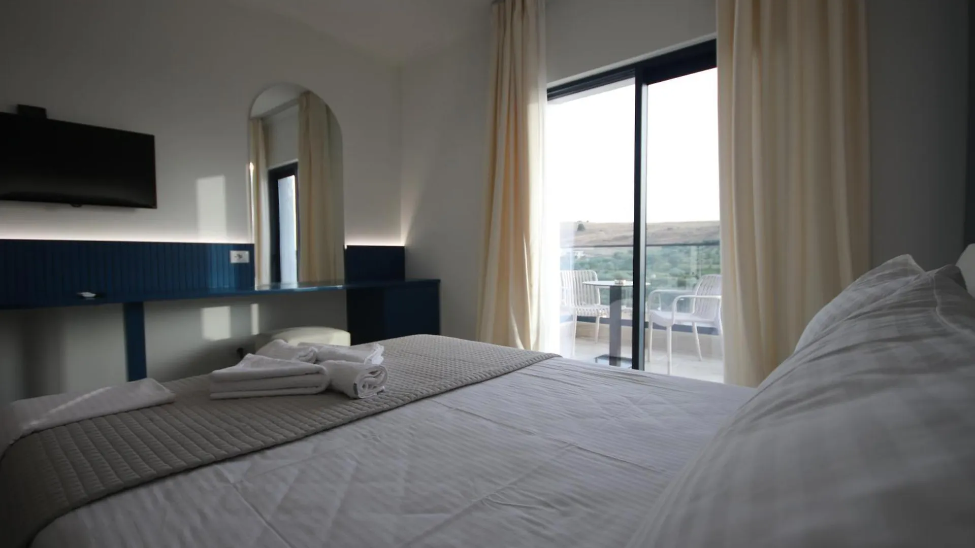 Inn Bay View Hotel Himare Albania