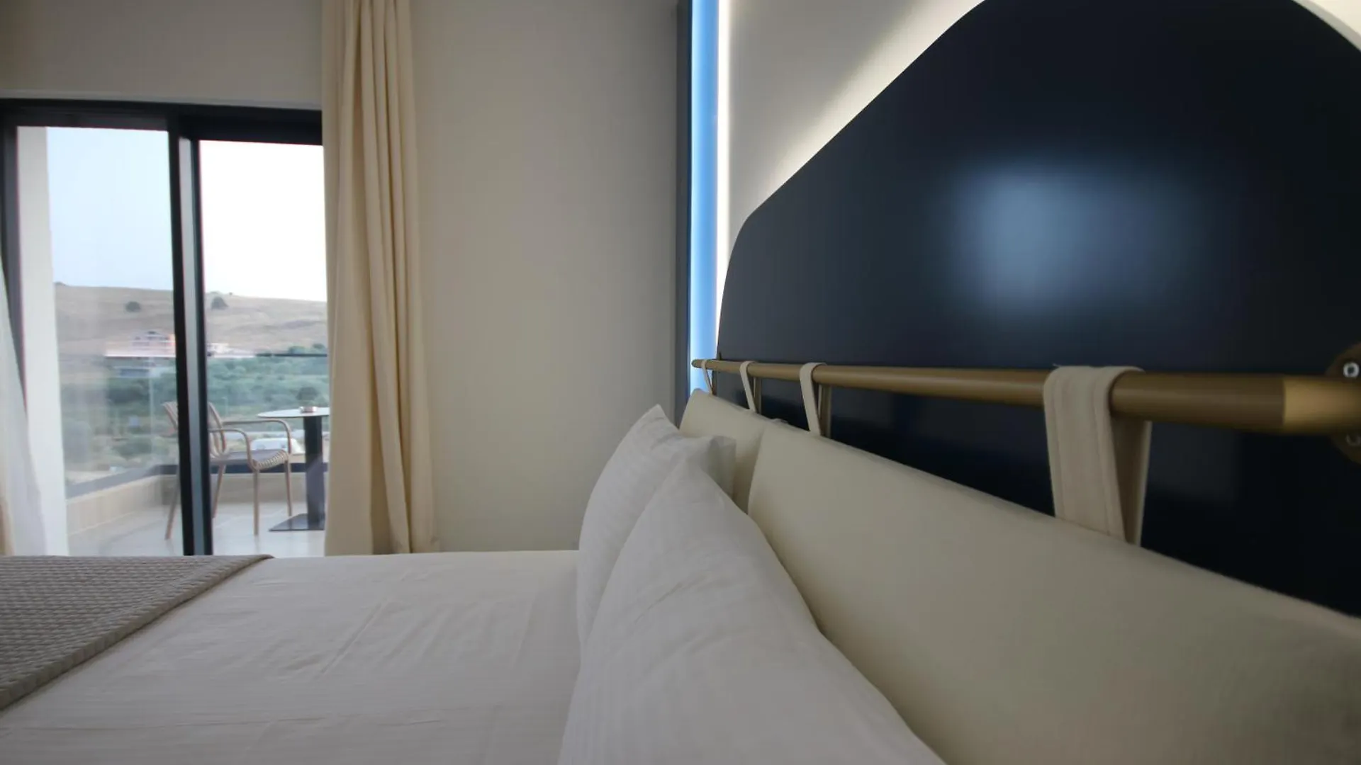 Bay View Hotel Himare
