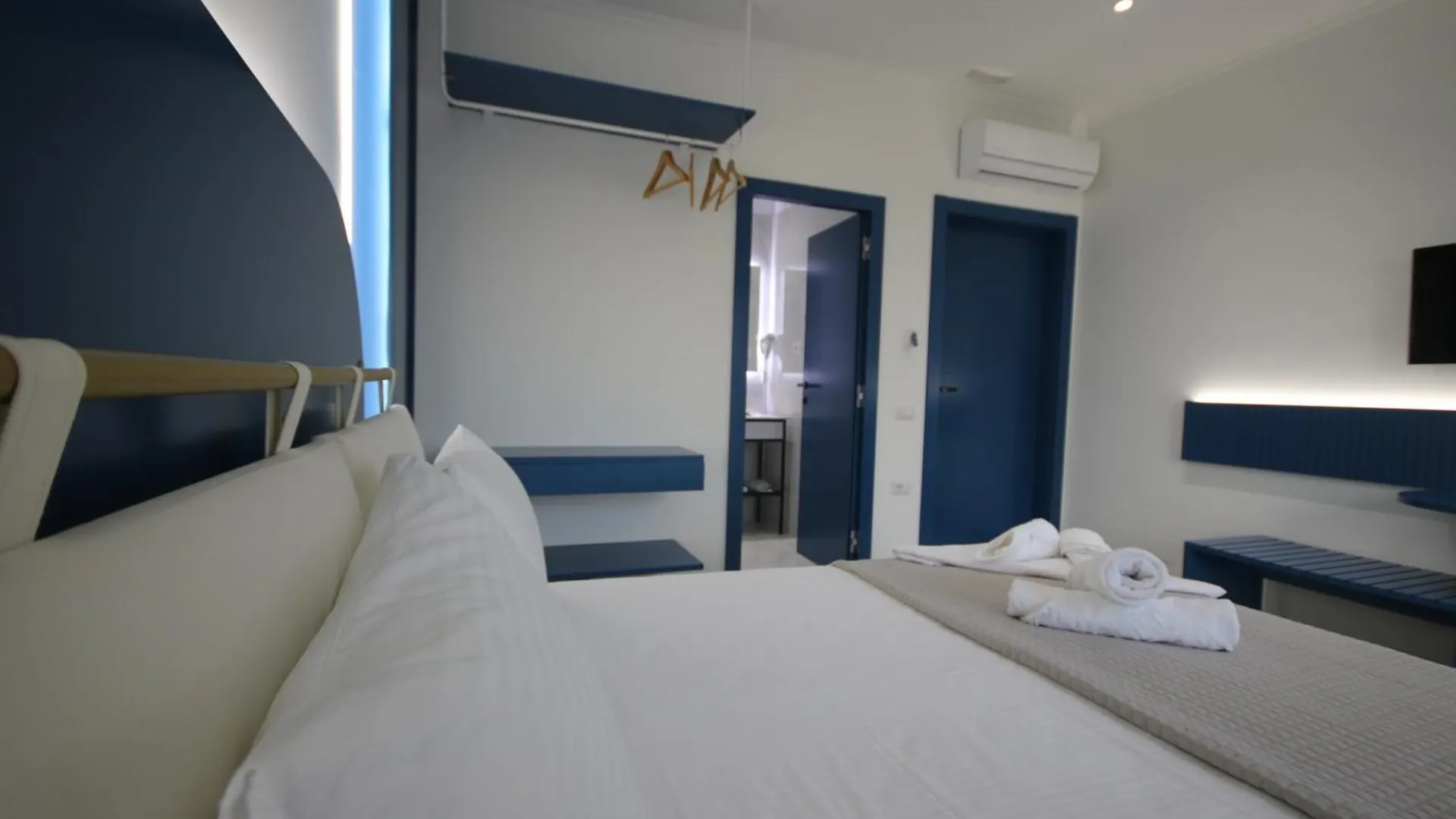 Inn Bay View Hotel Himare