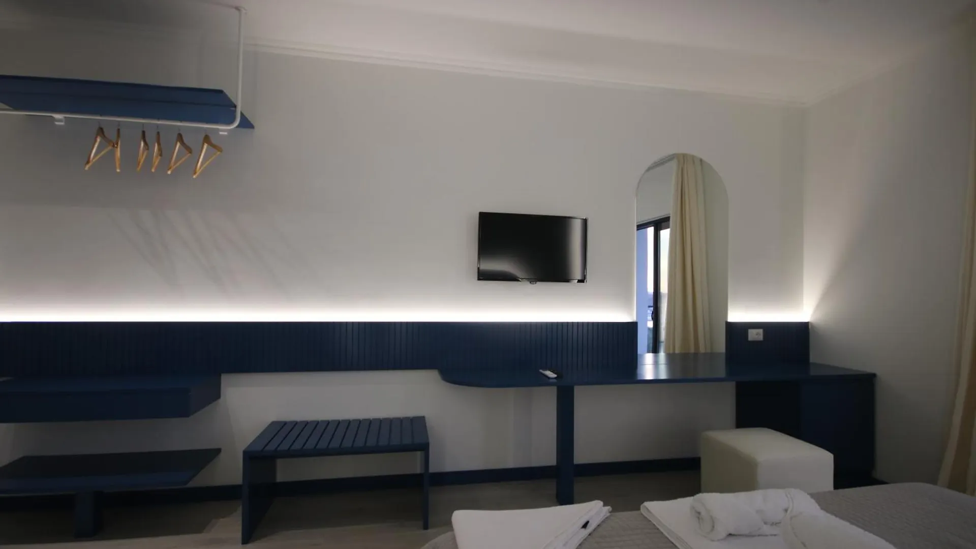Inn Bay View Hotel Himare