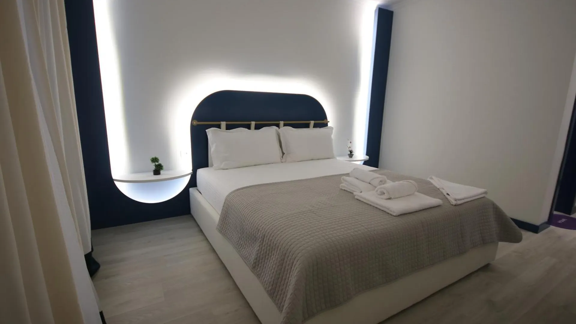 Bay View Hotel Himare