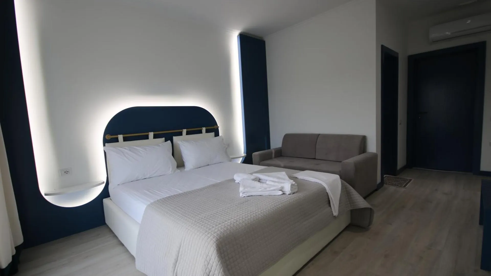 Bay View Hotel Himare Albania