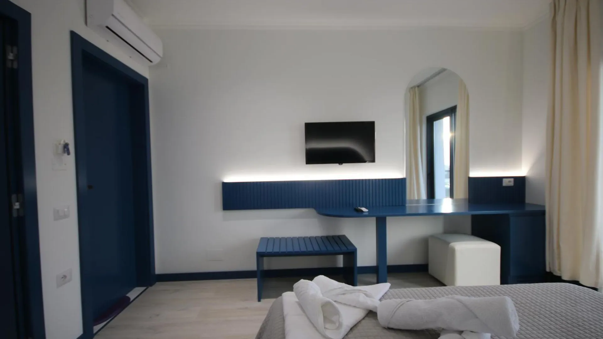 Bay View Hotel Himare
